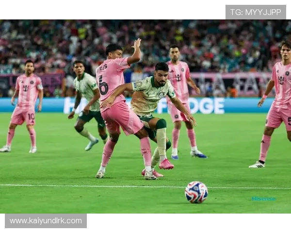 开云足球:丰富的足球社区互动平台,增强球迷之间的交流与合作 开云足球:丰富的足球社区互动平台,增强球迷之间的交流与合作